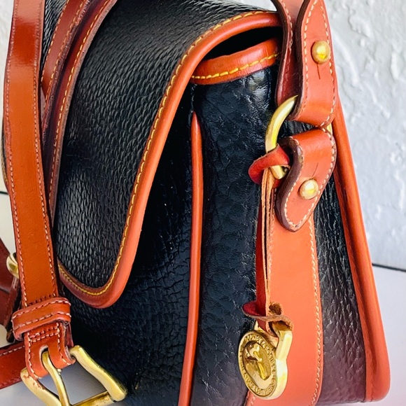 VINTAGE ALL WEATHER LEATHER LARGE EQUESTRIAN BAG BLACK TAN TRIM - Picture 5 of 13